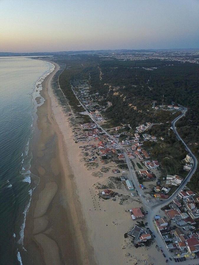 Rock'S Beach Spot Suit Costa de Caparica Kültér fotó